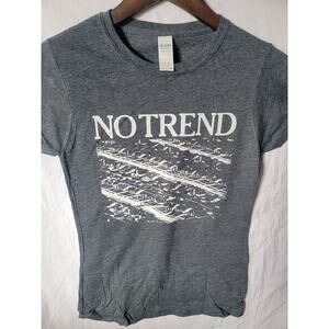 No Trend   band  t shirt size Ladies  Small heather gray